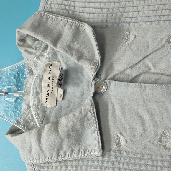 Miss Elaine Light Blue Robe - Picture 3 of 10